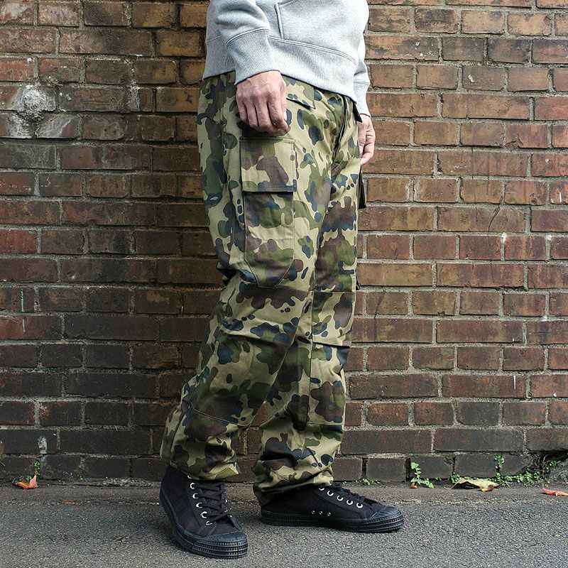ルーマニア軍 フィールドパンツ ウィンター M94フレックカモ デッド