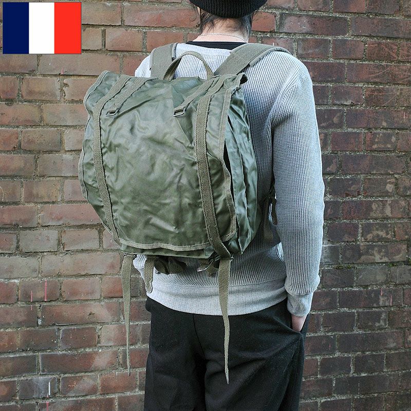 ビンテージ ミリタリー リュック（フランス）放出品 フランス軍放出品 バックパック F1 キャンバス生地 大容量