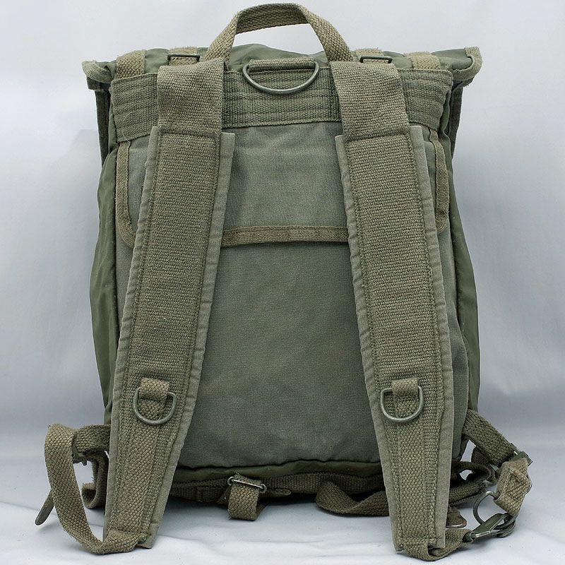 ビンテージ ミリタリー リュック（フランス）放出品 フランス軍 F-1 リュックサック オリーブ USED BR089UN バッグ バック