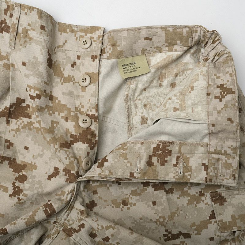 米軍基地使用　迷彩柄コンテナ　売ります 古着 90年代 米軍実品 迷彩柄 ウッドランドカモ ミリタリー カーゴ