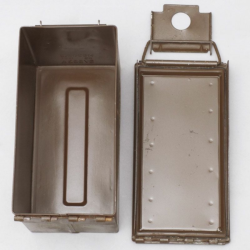 イギリス軍 スチール アンモボックス ブラウン 5.56mm USED BX203UN