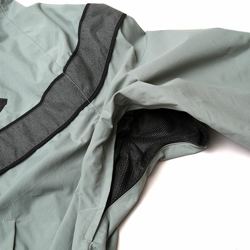 米軍 ARMY IPFU トレーニングジャケット ナイロン グレー USED JJ371UN