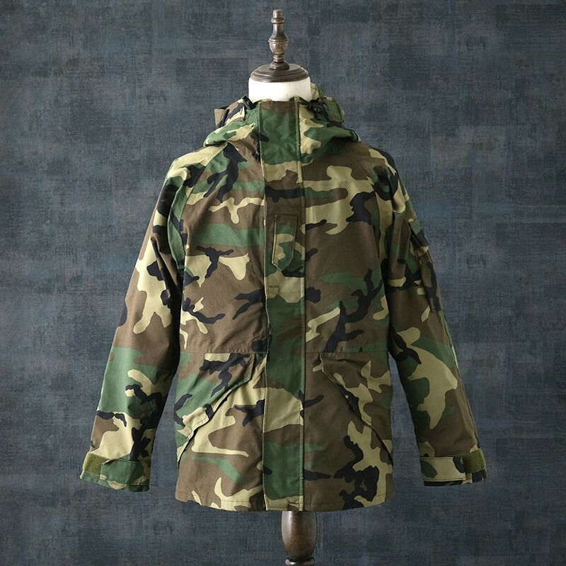 ゴアテックス　ウッドランド　雨衣 米軍 ECWCS パーカー GEN1 後期型 ウッドランド USED ZJP536UN