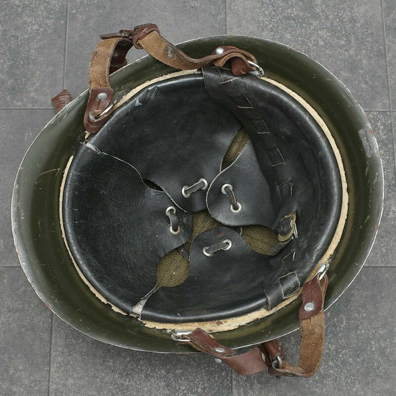 ルーマニア軍 M73 スチールヘルメット オリーブ USED HM032UN M-73