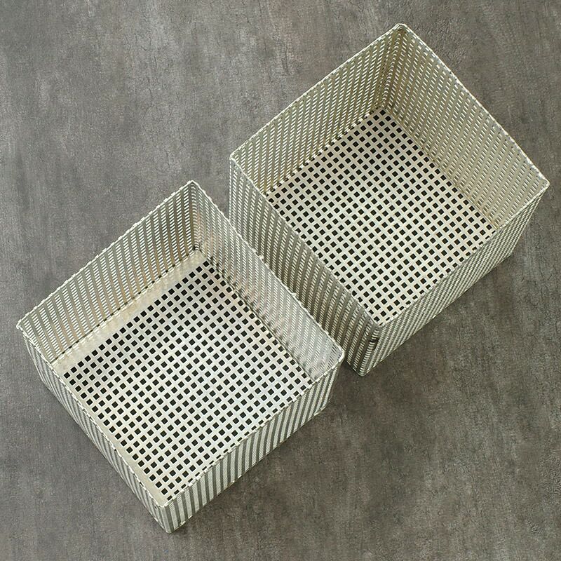 チェコ軍 メディカル メッシュボックス スチール 小 16×16×16cm USED